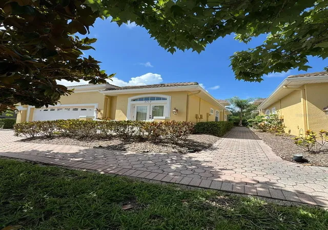 Photo 3 of House for sale at 4704 Casswell Dr, New Port Richey, FL 34652 | MLS# W7886929 | Listing updated on 2026-09-05