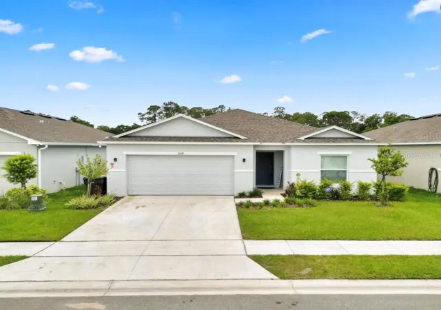 Photo 1 of Single family home for sale at 2039 Rosewood Cir, Lakeland, FL 33810 | MLS# S5152273 | Listing updated on 2026-06-27