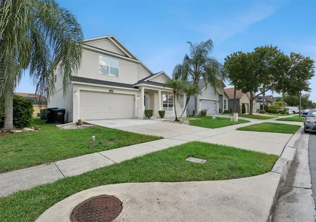 Photo 3 of Single family home for sale at 2029 Great Fls Way, Orlando, FL 32824 | MLS# O6418760 | Listing updated on 2026-09-12
