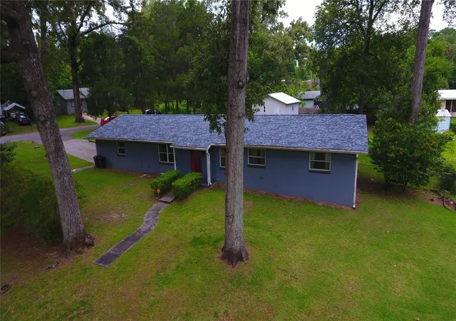 Photo 3 of Single family home for sale at 2720 Se 8th Avenue, Ocala, FL 34471 | MLS# TB8521642 | Listing updated on 2026-09-19
