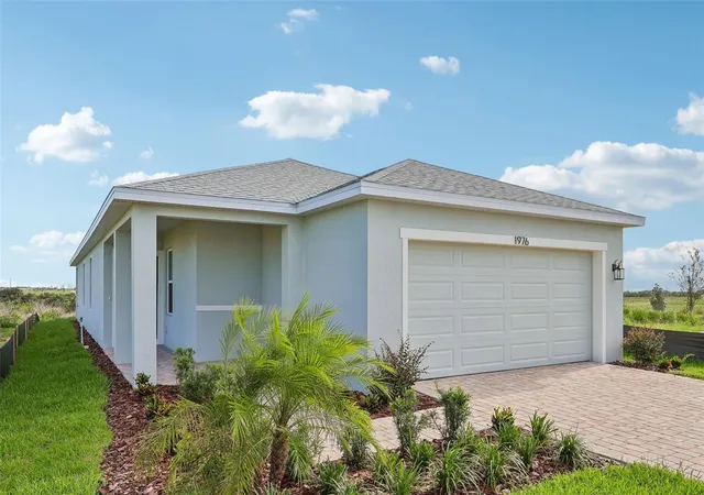Photo 3 of Sale Pending at 1976 Diamond Head Cir, Haines City, FL 33844 | MLS# O6418785 | Listing updated on 2026-08-31