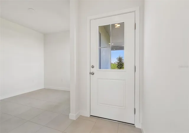 Photo 4 of Sale Pending at 1976 Diamond Head Cir, Haines City, FL 33844 | MLS# O6418785 | Listing updated on 2026-08-31