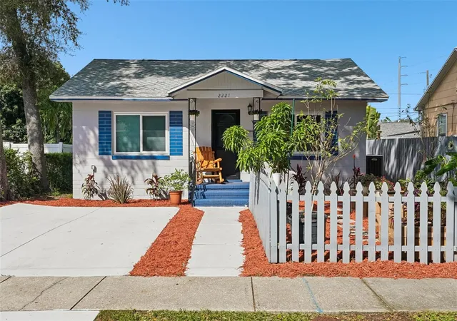 Photo 1 of Single family home for sale at 2221 8th Avenue N, Saint Petersburg, FL 33713 | MLS# TB8521652 | Listing updated on 2026-10-22