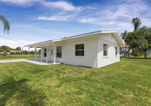 3rd image of 10451 Marion St, Englewood, FL 34224 | MLS# N6144787
