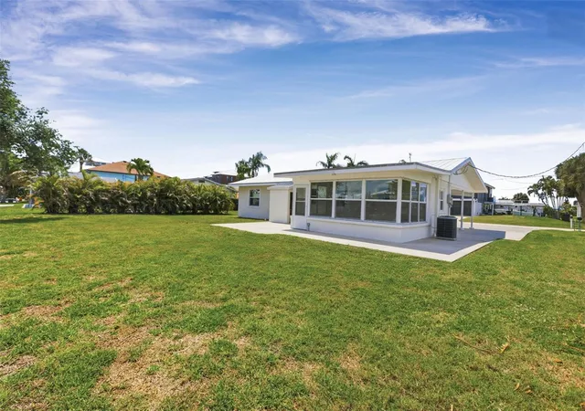 4th image of 10451 Marion St, Englewood, FL 34224 | MLS# N6144787