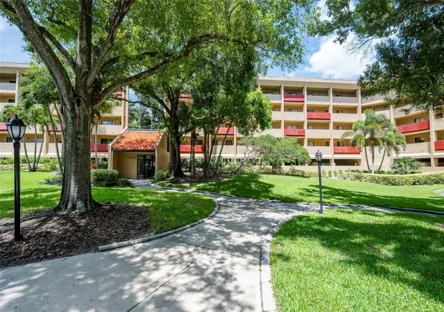 Photo 3 of Condo for sale at 3062 Eastland Blvd #406, Clearwater, FL 33761 | MLS# TB8521671 | Listing updated on 2026-07-30