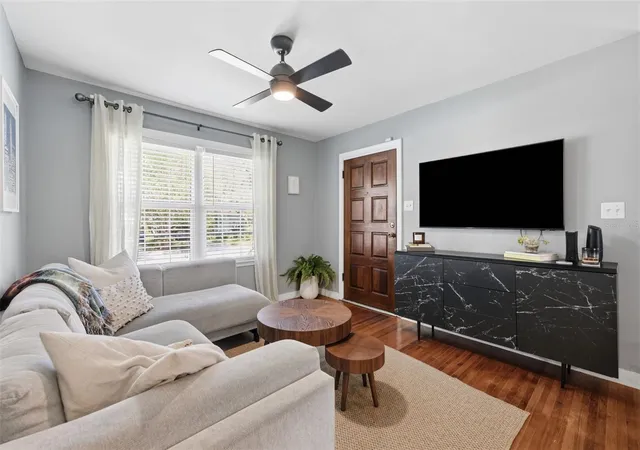 Photo 4 of Single family home for sale at 1423 E Henry Ave, Tampa, FL 33604 | MLS# TB8521676 | Listing updated on 2026-08-12