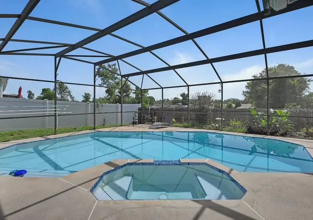 Homes for sale in Deltona, FL | 3018 Bonkirk Dr, Deltona, FL 32738 | MLS# V4949779