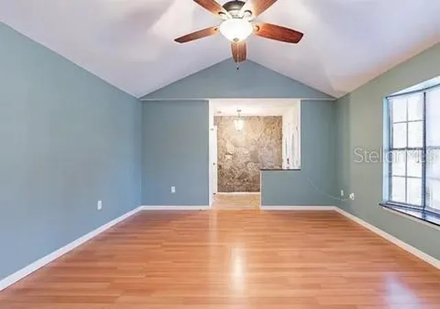 5th image of 7528 River Country Dr, Weeki Wachee, FL 34607 | MLS# A4697726