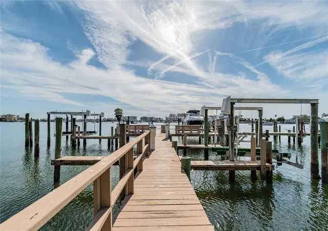 2nd image of 644 Island Wy, Clearwater Beach, FL 33767
