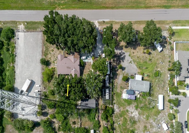 Photo 3 of Single family home for sale at 11109 Sumner Rd, Wimauma, FL 33598 | MLS# TB8521700 | Listing updated on 2026-06-23