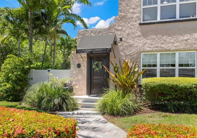Photo 2 of Single family home for sale at 1125 11th Avenue N, Saint Petersburg, FL 33705 | MLS# TB8521711 | Listing updated on 2026-10-28