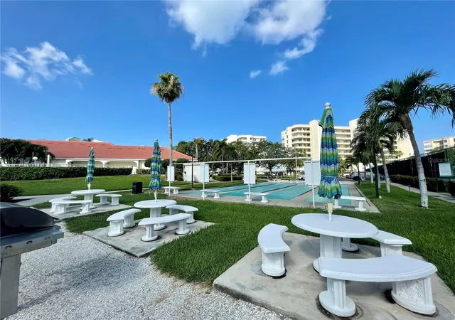 Homes for sale in South Pasadena, FL | 7882 Sailboat Key Boulevard, South Pasadena, FL 33707 | Houzeo