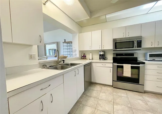 Homes for sale in South Pasadena, FL | 7882 Sailboat Key Blvd S #503, South Pasadena, FL 33707 | MLS# TB8521748