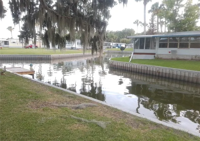 26th image of 112 Palm Dr #B, Eustis, FL 32726 | MLS# G5114121
