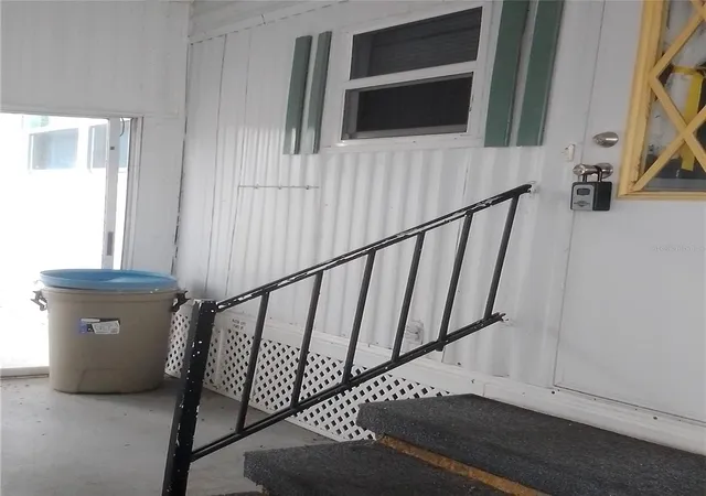 Photo 3 of Manufactured home for sale at 112 Palm Dr #B, Eustis, FL 32726 | MLS# G5114121 | Listing updated on 2026-08-15