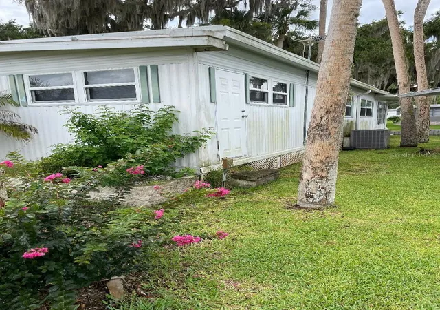 Photo 4 of Manufactured home for sale at 112 Palm Dr #B, Eustis, FL 32726 | MLS# G5114121 | Listing updated on 2026-08-15
