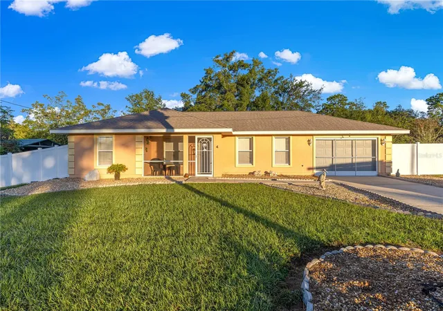 Single family home for sale at 4 Cedar Tr Pass, OCALA, FL 34472 | MLS# OM727137