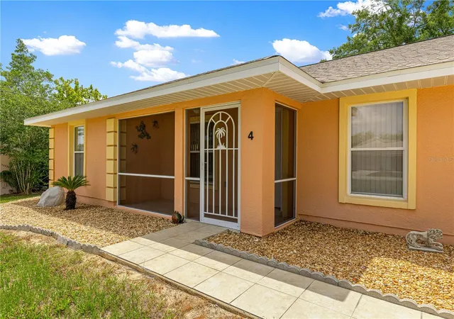 Photo 2 of Single family home for sale at 4 Cedar Tr Pass, Ocala, FL 34472 | MLS# OM727137 | Listing updated on 2026-08-22