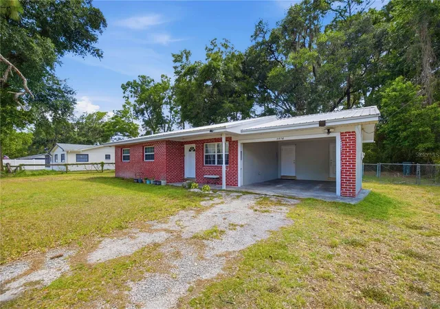 Photo 2 of Single family home for sale at 3416 NE 22nd Court, Ocala, FL 34479 | MLS# OM727138 | Listing updated on 2026-07-22