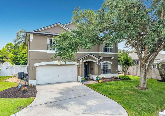 Photo 3 of Single family home for sale at 14664 Saint Georges Hl Dr, Orlando, FL 32828 | MLS# O6418846 | Listing updated on 2026-07-25