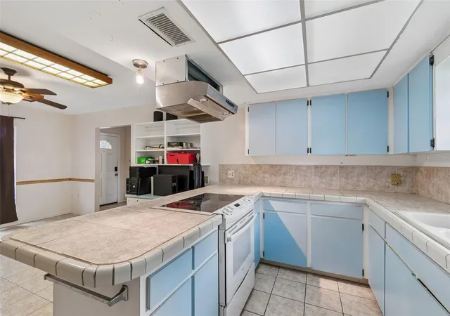 4th image of 418 Dewolf Rd, Brandon, FL 33511 | MLS# TB8521754