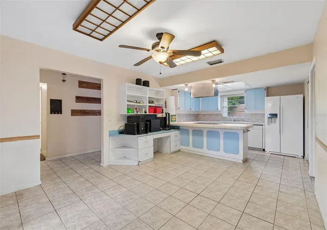 5th image of 418 Dewolf Rd, Brandon, FL 33511 | MLS# TB8521754