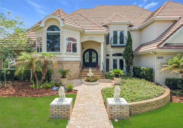 Photo 3 of Single family home for sale at 2204 Cairns Ct, Orlando, FL 32835 | MLS# O6418849 | Listing updated on 2026-08-07
