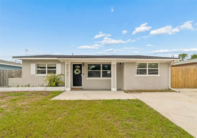 Photo 2 of Single family home for sale at 10746 109th Street, Largo, FL 33778 | MLS# TB8521757 | Listing updated on 2026-09-15