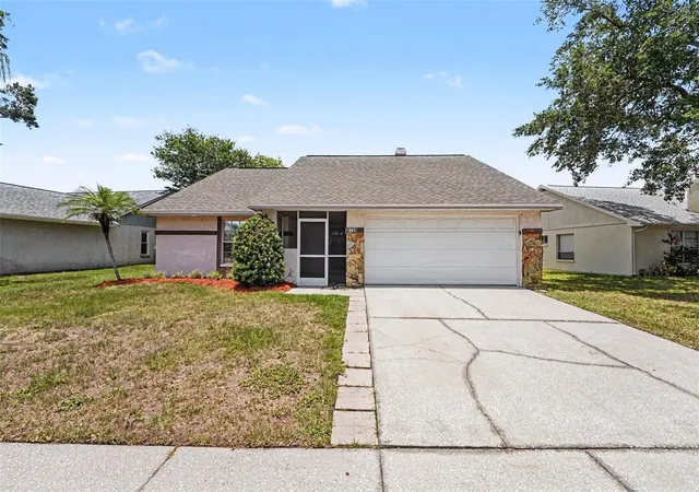 Single family home for sale at 8739 Osage Dr, TAMPA, FL 33634 | MLS# O6418853