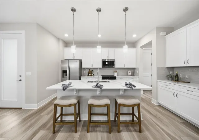 3rd image of 31887 Anchor Point Dr, Wesley Chapel, FL 33545 | MLS# TB8521772