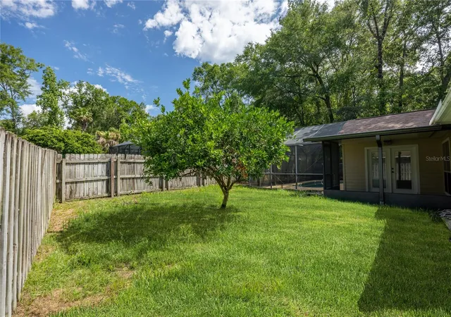 5th image of 11624 Nw 13Th Ln, Gainesville, FL 32606 | MLS# GC541369