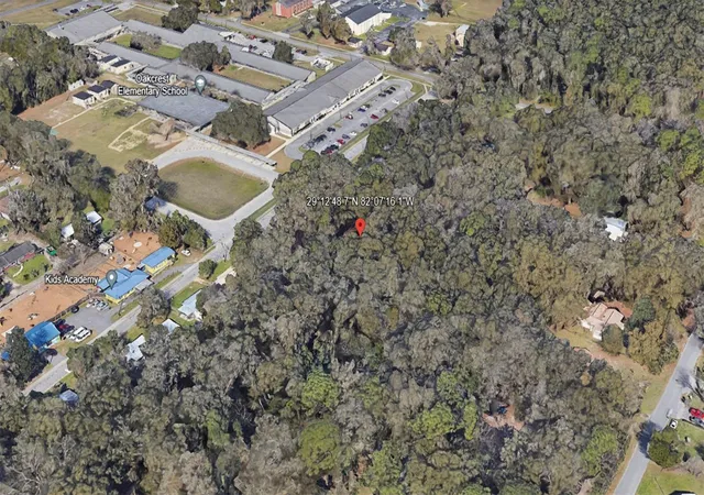Photo 4 of Sale Pending at Northeast 13th Ave, Ocala, FL 34470 | MLS# O6418868 | Listing updated on 2026-08-19