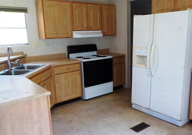 Photo 2 of Manufactured home for sale at 7398 SW Normac Dr, Arcadia, FL 34269 | MLS# C7527620 | Listing updated on 2026-08-21