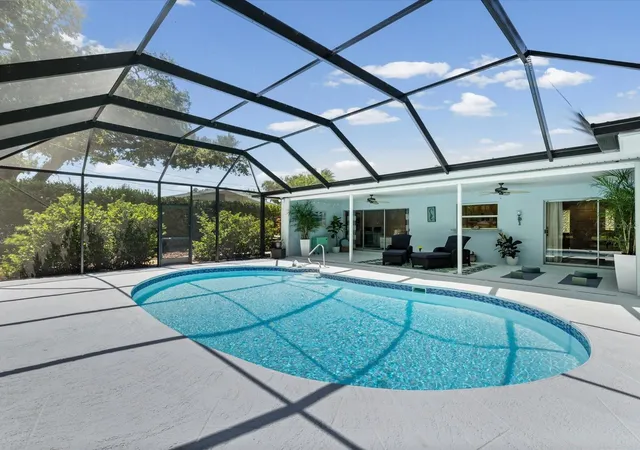 2nd image of 2285 Watrous Dr, Dunedin, FL 34698 | MLS# TB8521790
