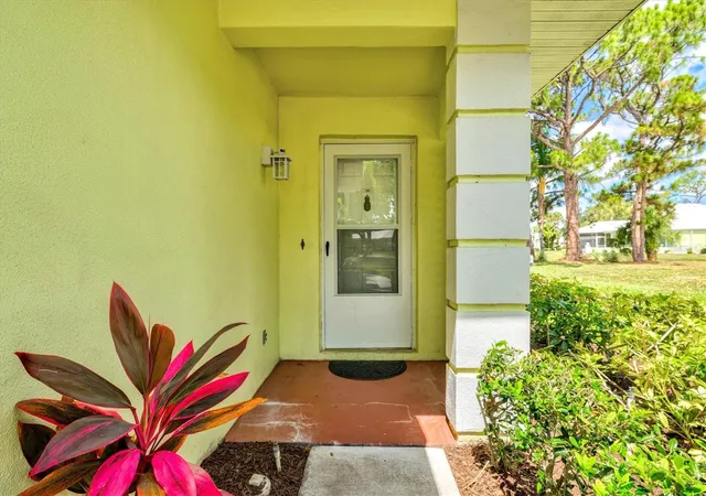 Photo 3 of House for sale at 316 Wexford Ter #167, Venice, FL 34293 | MLS# N6144790 | Listing updated on 2026-07-28