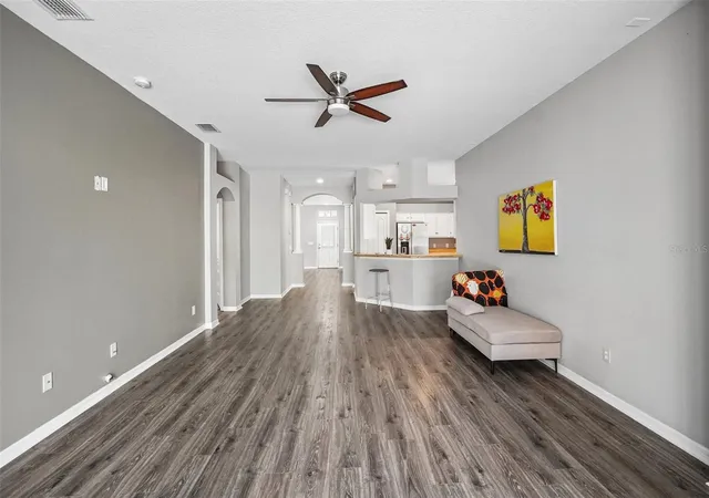 5th image of 6111 Gannetside Pl, Lithia, FL 33547 | MLS# TB8521794