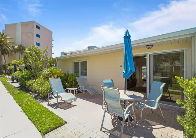 Photo 1 of Single family home for sale at 5830 Midnight Pass Rd #3, Sarasota, FL 34242 | MLS# A4697756 | Listing updated on 2026-06-23