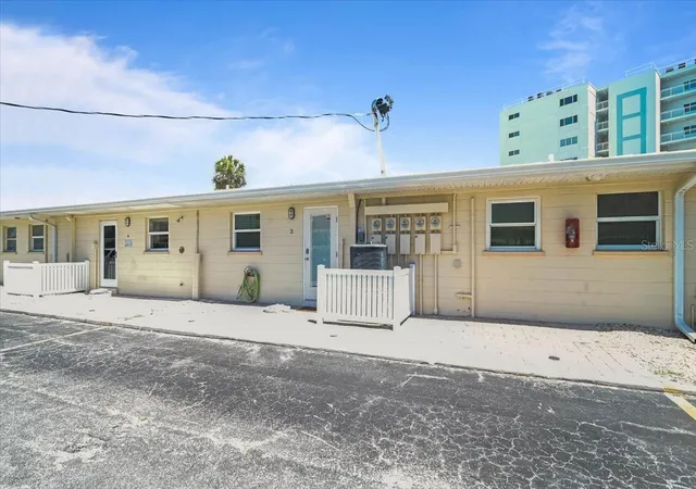 Photo 3 of House for sale at 5830 Midnight Pass Rd #3, Sarasota, FL 34242 | MLS# A4697756 | Listing updated on 2026-06-23