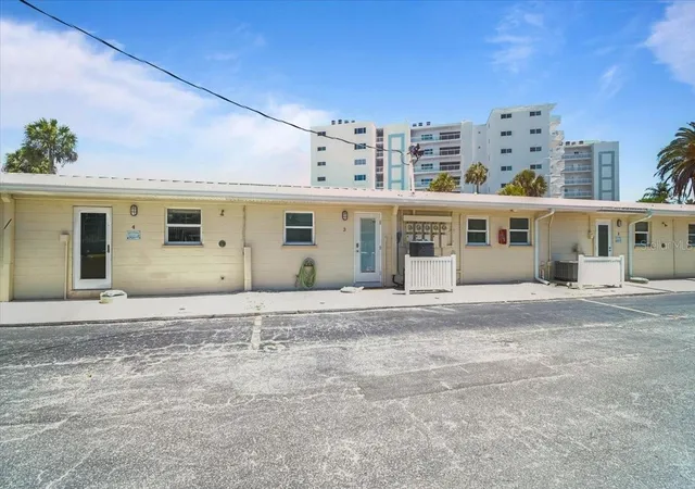 Photo 5 of House for sale at 5830 Midnight Pass Rd #3, Sarasota, FL 34242 | MLS# A4697756 | Listing updated on 2026-06-23