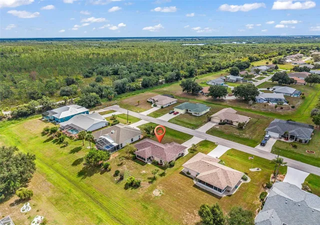 2nd image of 29 Seasons Dr, Punta Gorda, FL 33983 | MLS# C7527624