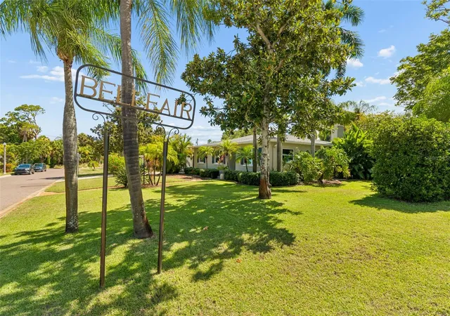 Photo 2 of Single family home for sale at 1743 Eagles Nest Dr, Belleair, FL 33756 | MLS# TB8521815 | Listing updated on 2026-10-07