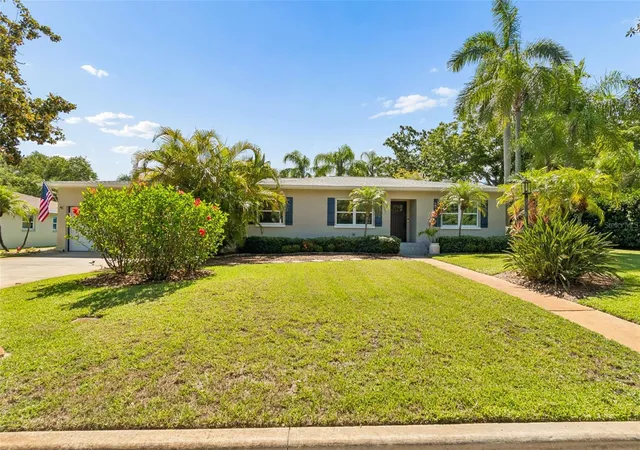 Photo 3 of Single family home for sale at 1743 Eagles Nest Dr, Belleair, FL 33756 | MLS# TB8521815 | Listing updated on 2026-10-07