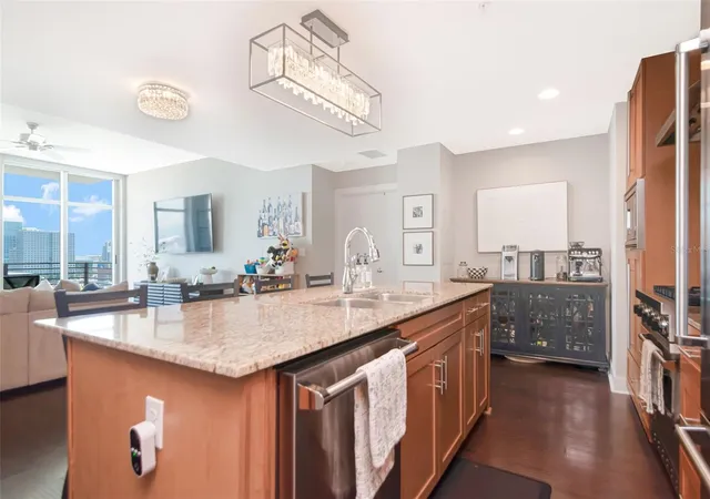 Photo 3 of Condo for sale at 1120 E Kennedy Blvd #1211, Tampa, FL 33602 | MLS# TB8521816 | Listing updated on 2026-10-19