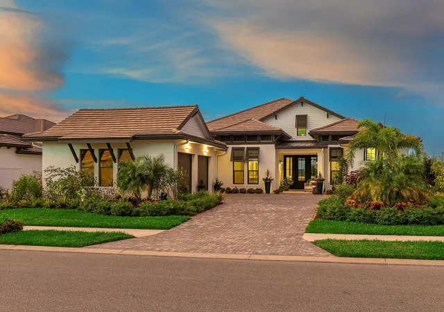 Photo 1 of Single family home for sale at 1095 Blue Shell Loop, Sarasota, FL 34240 | MLS# A4697771 | Listing updated on 2026-07-14