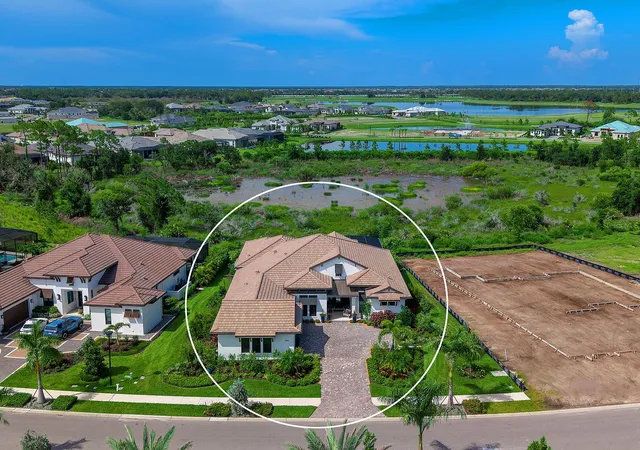 Photo 3 of Single family home for sale at 1095 Blue Shell Loop, Sarasota, FL 34240 | MLS# A4697771 | Listing updated on 2026-07-14