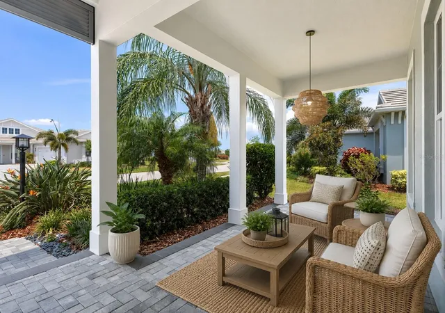 Photo 4 of Single family home for sale at 8282 Grande Shrs Dr, Sarasota, FL 34240 | MLS# A4697772 | Listing updated on 2026-08-01