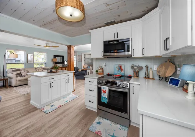 Homes for sale in Madeira Beach, FL | 136 143Rd Ave E, Madeira Beach, FL 33708 | MLS# TB8521826
