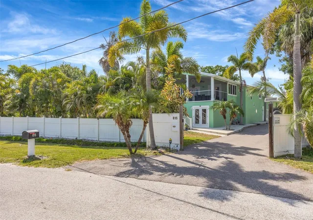 Photo 2 of Mansion for sale at 815 2nd Avenue Nw, Ruskin, FL 33570 | MLS# TB8521833 | Listing updated on 2026-09-23