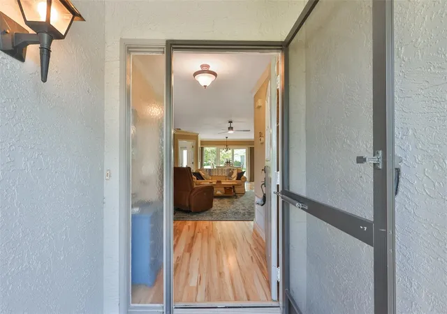 5th image of 1403 Langley Dr, Sun City Center, FL 33573 | MLS# TB8521835